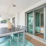 With Private Terrace & Car Garage Appartement *