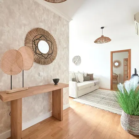 With Private Terrace & Car Garage Lisbon
