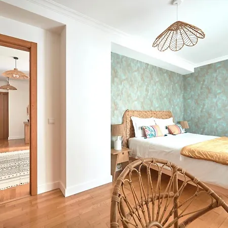 Apartamento With Private Terrace & Car Garage Lisboa