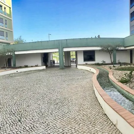 With Private Terrace & Car Garage Lisboa