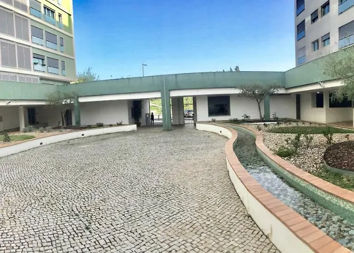 With Private Terrace & Car Garage Lisboa
